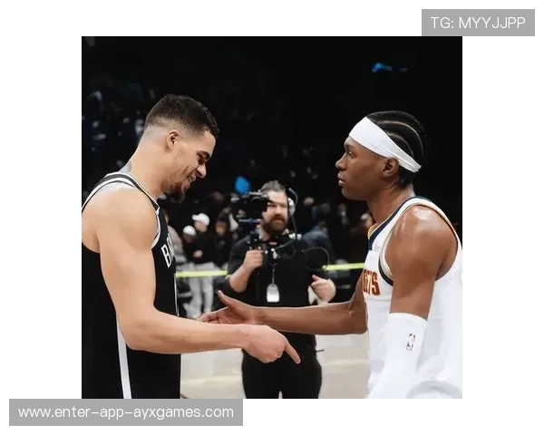 小波特篮下制造精彩上篮，篮网上半场定调